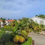 Renata *