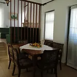 Renata 公寓